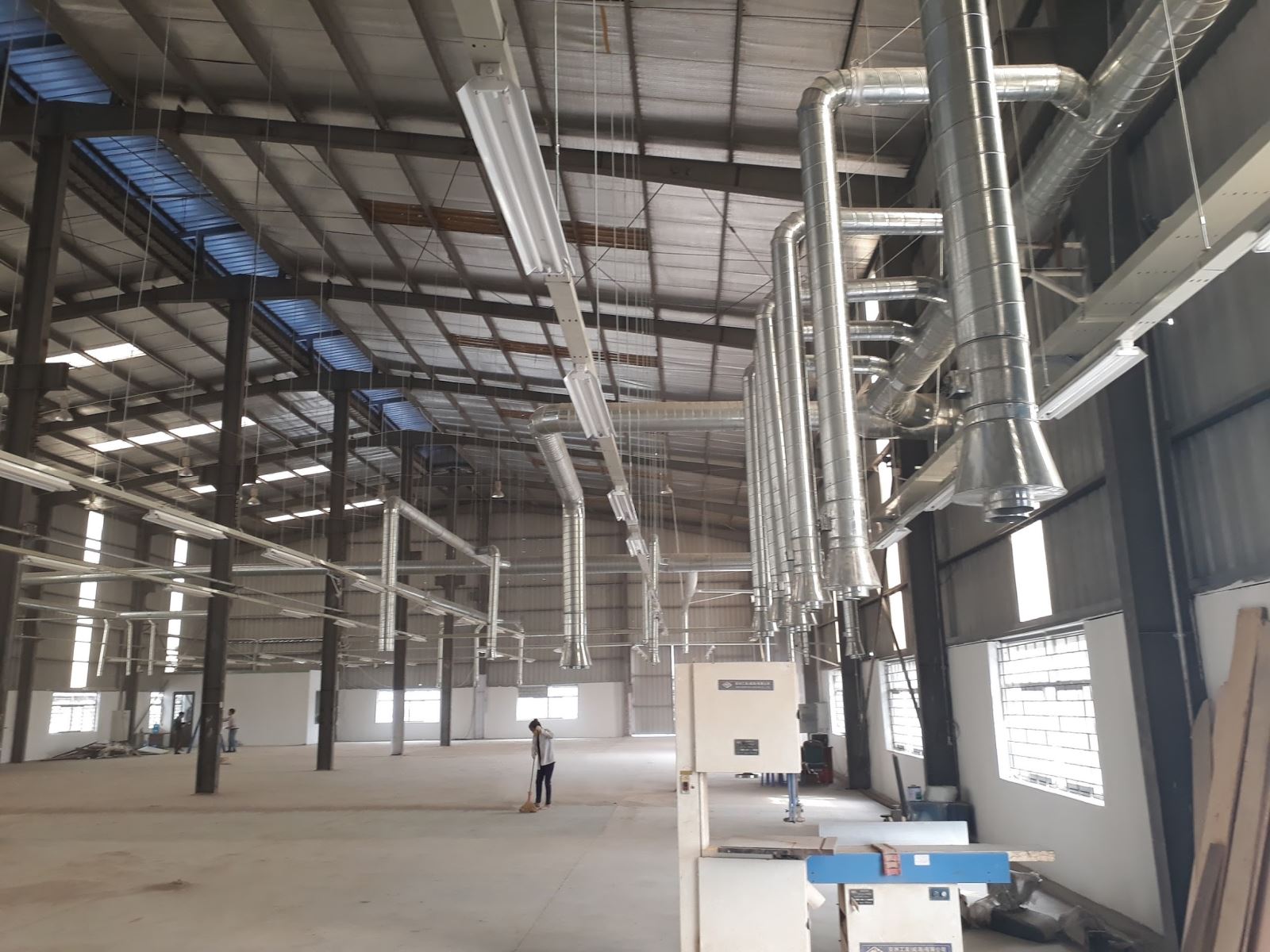 LỢI ÍCH KHI SỬ DỤNG MÁY HÚT BỤI NHÀ XƯỞNG